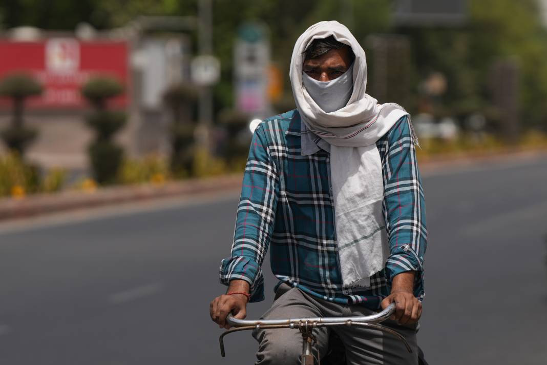 Termometreler 50 dereceyi gösterdi. Tarihin en yüksek sıcaklık rekoru - Resim: 33